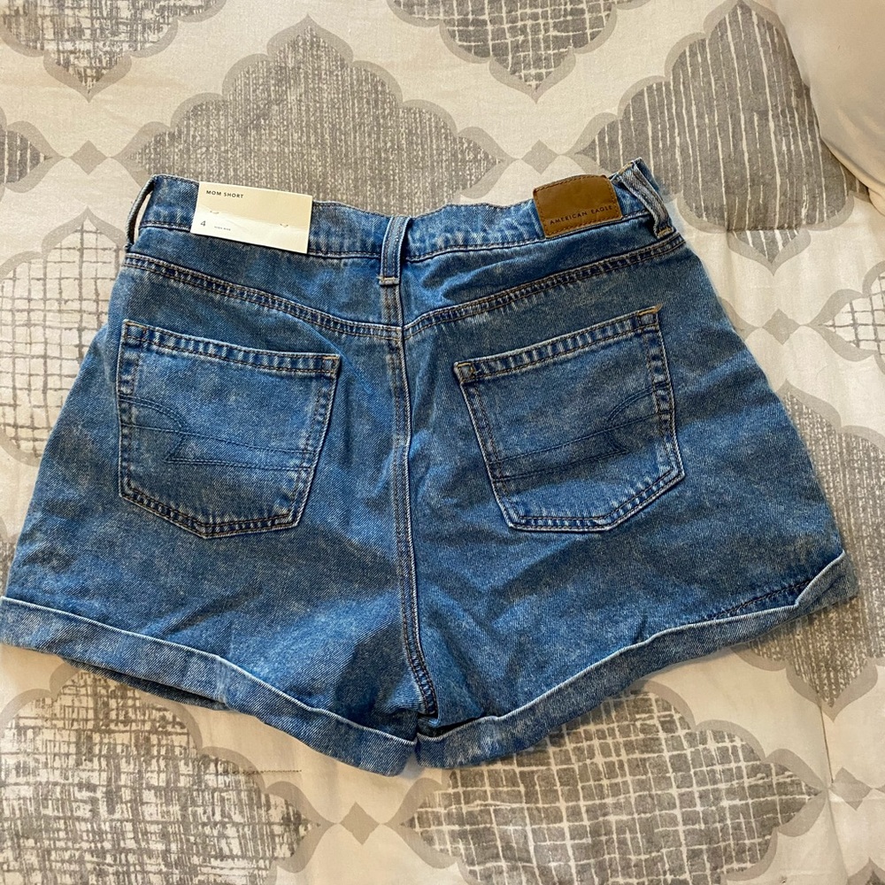 American Eagle mom jean shorts - Picture 3 of 5